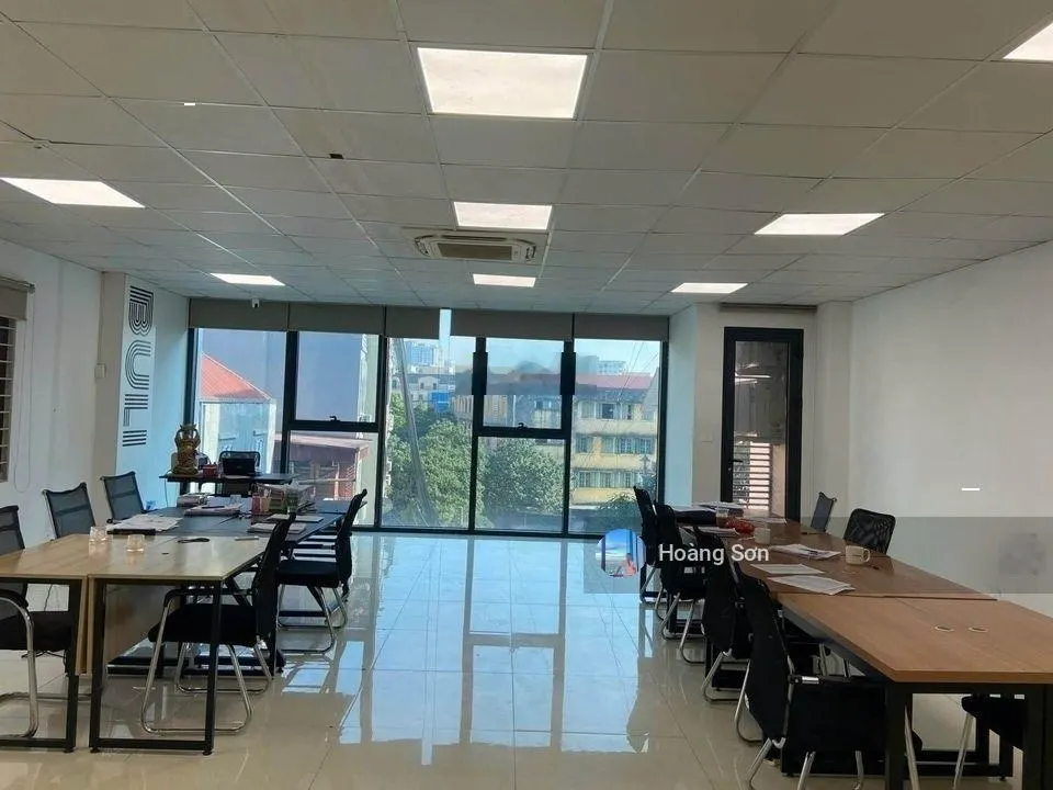 Cho thuê văn phòng giá rẻ 70m2 - 120m2 - 145m2. Đường Lê Trung Nghĩa, khu K300 Tân Bình