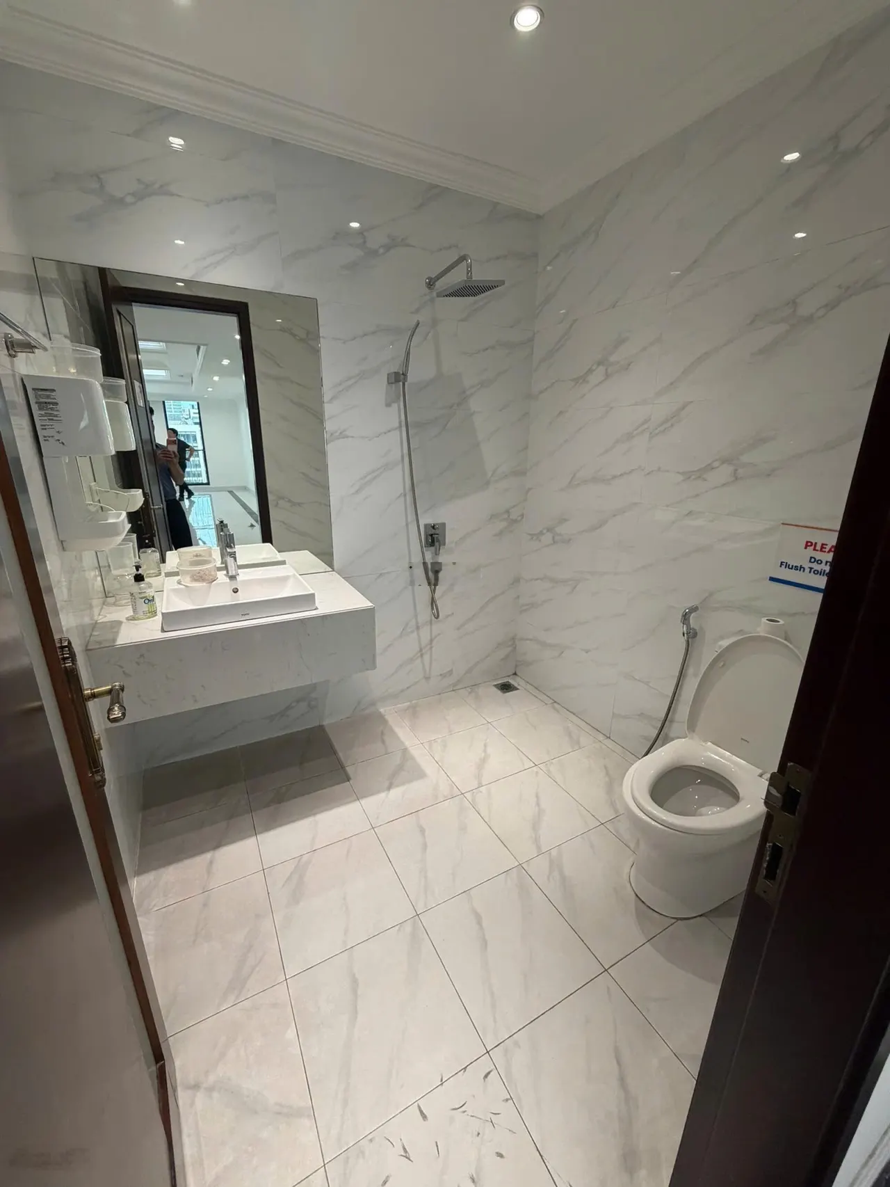 Nhà mới đẹp Đỗ Quang - Hoàng Ngân 90m x 6T, PCCC, khu phân lô, MT 6m, thông sàn thang máy xịn 60tr