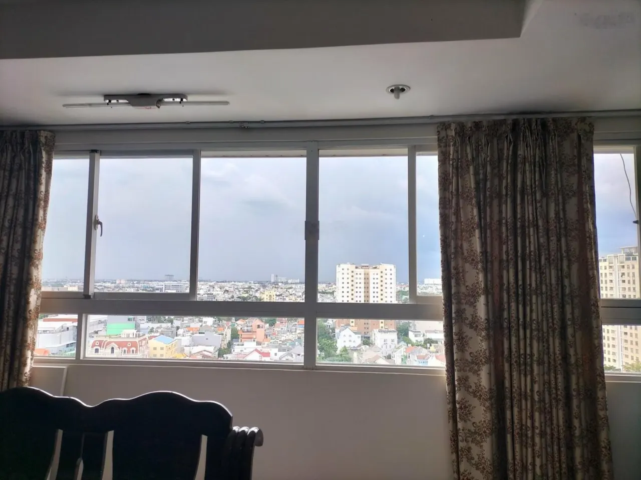Hàng hiếm chung cư 4S Riverside căn góc cho thuê: 2PN 2WC 80 m2 có ban công giá 11 tr. 090••••15
