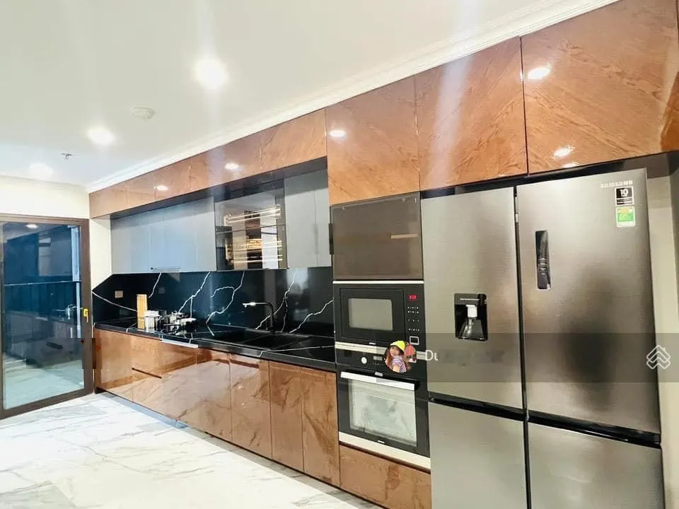 Cho thuê căn hộ tại B6 Giảng Võ - Ba Đình, DT 100m2, 3 PN, full đồ giá 23 triệu. LH 037••••56