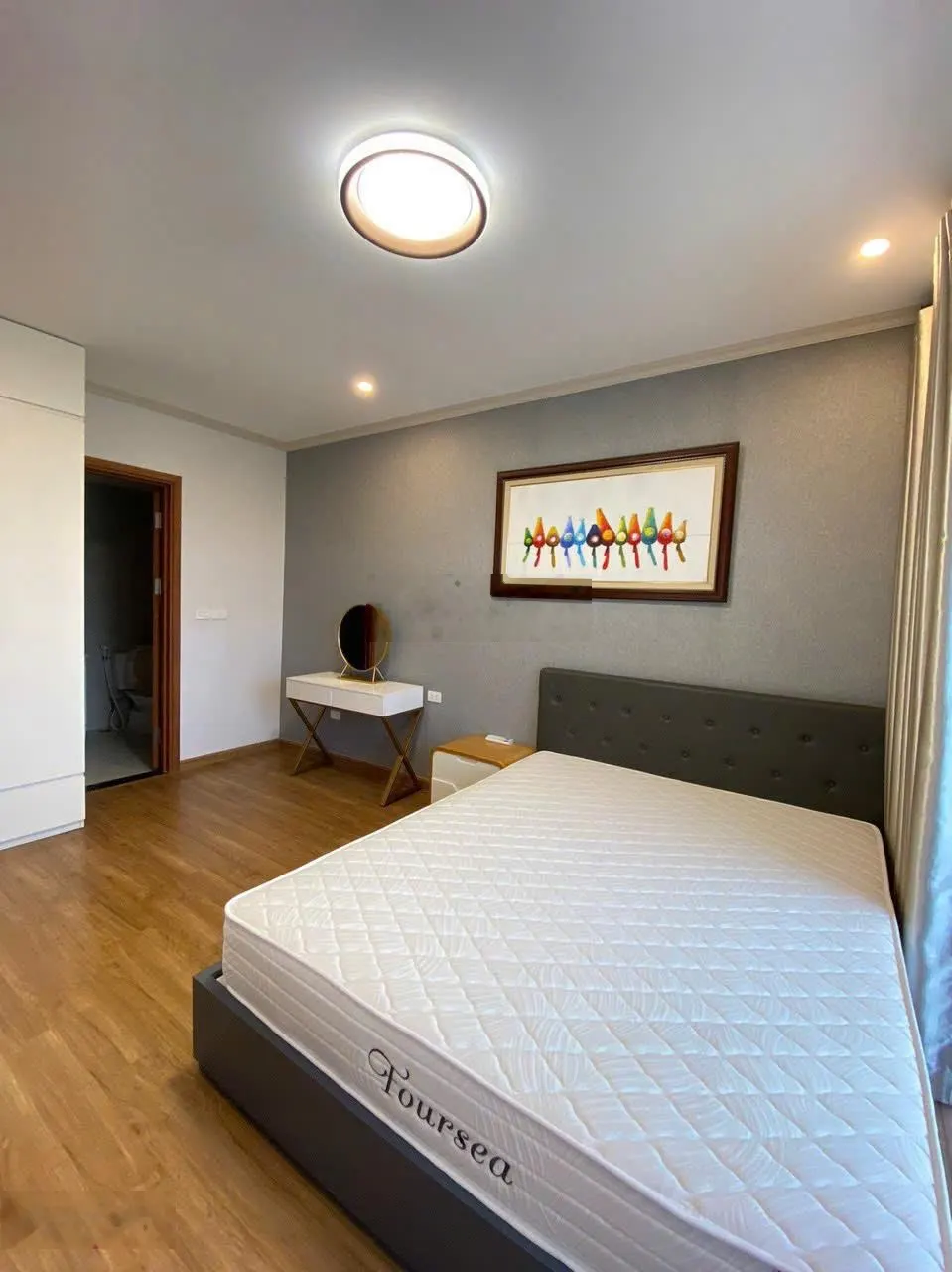 Cho thuê căn hộ Trinity Tower Mễ Trì, 3PN, 2WC nhà mới, view hồ, giá 14 tr/tháng