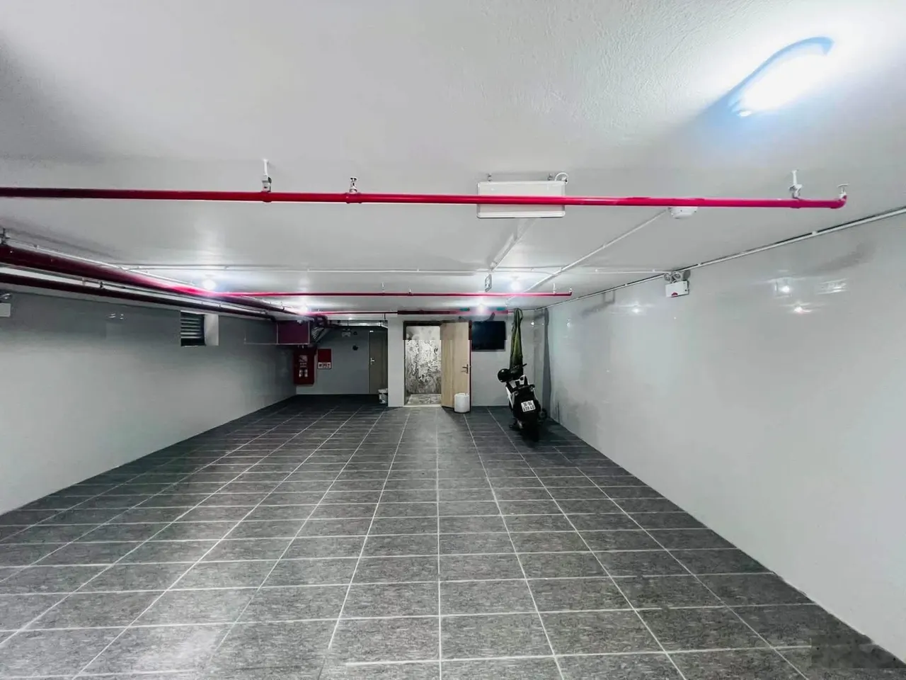 Chính chủ cho thuê văn phòng DT:150m2 mặt phố Cự Lộc, Thanh Xuân-Ngã Tư Sở giá thuê 31 triệu/tháng.