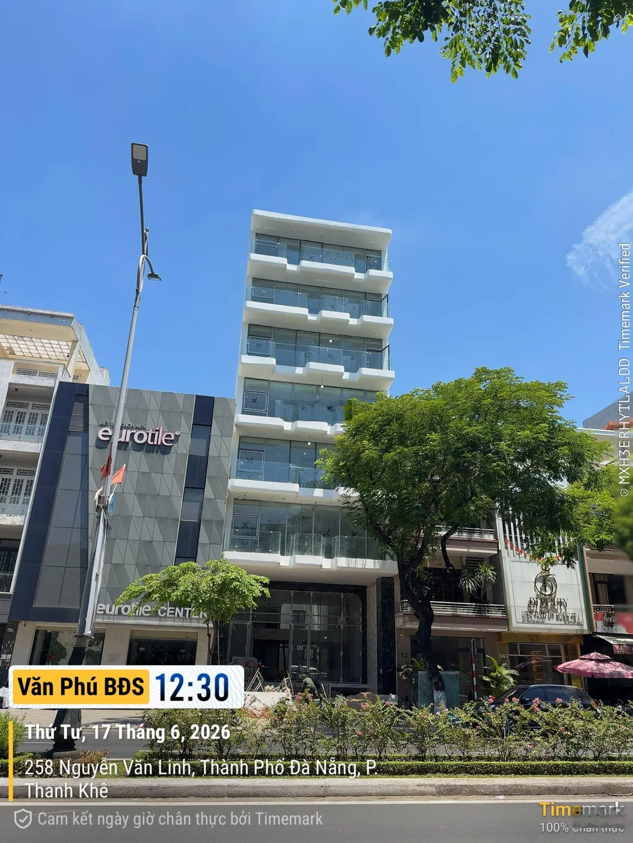 Cho thuê tòa nhà mới 100% 6.5 tầng Nguyễn Văn Linh, thang máy cao cấp, PCCC đầy đủ, DTSD 1440m²