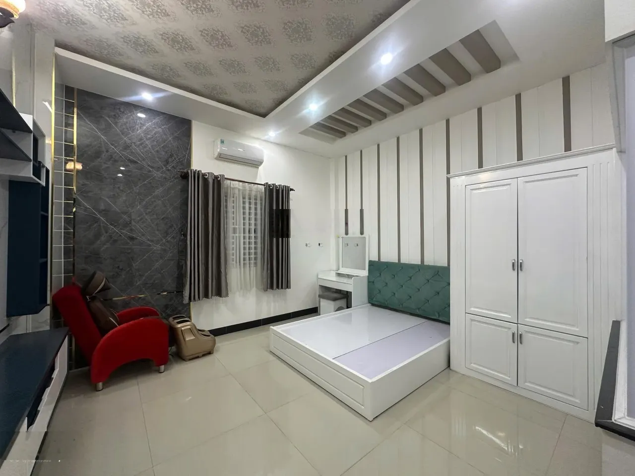 Cho thuê nhà 1 trệt 2 lầu KDC Hưng Phú 1 - Hưng Phú 4PN
