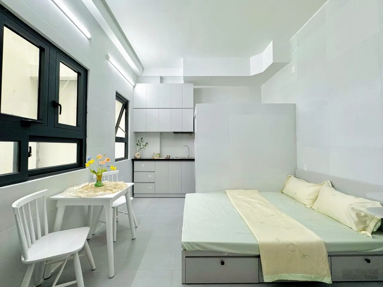 Cho thuê căn studio full tiện ích - thang máy - gần ĐH Văn Hiến/ Đầm Sen - cửa sổ trời