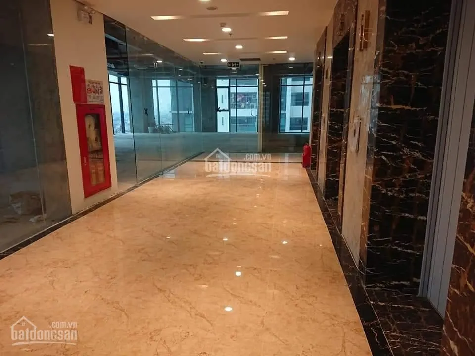 BQL Gold Tower 275 Nguyễn Trãi cho thuê 200m2 có cắt từ 80m2 sẵn nội thất văn phòng đẹp