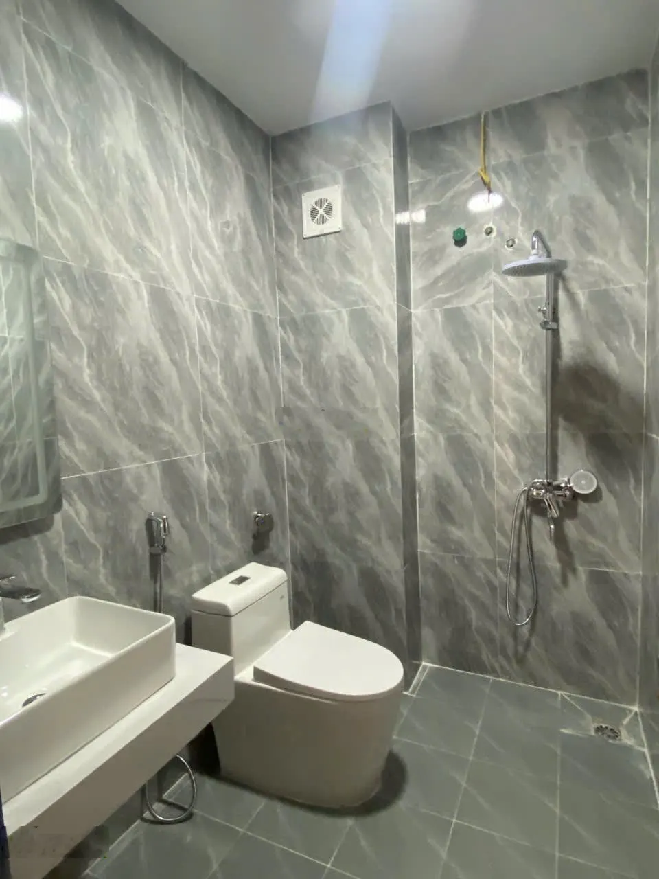 Cần bán nhà Thạch Bàn Long Biên Hà Nội