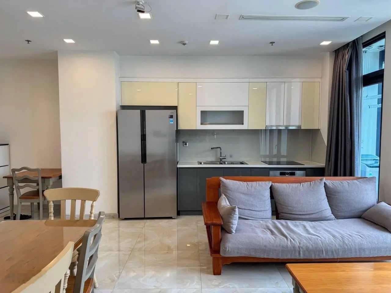 Cho thuê căn hộ Vinhomes Golden River Ba Son nhà đẹp ở ngay, liên hệ 076••••76 Phúc