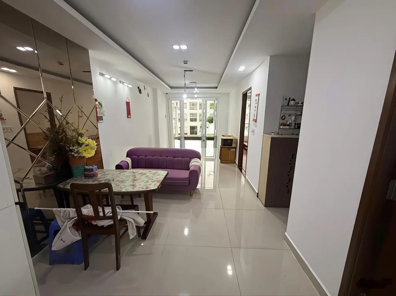 CHCC Sky Center cần cho thuê 2PN (05 Phổ Quang P Tân Sơn Hòa) gọi ngay em: 093••••66 sdt/zalo