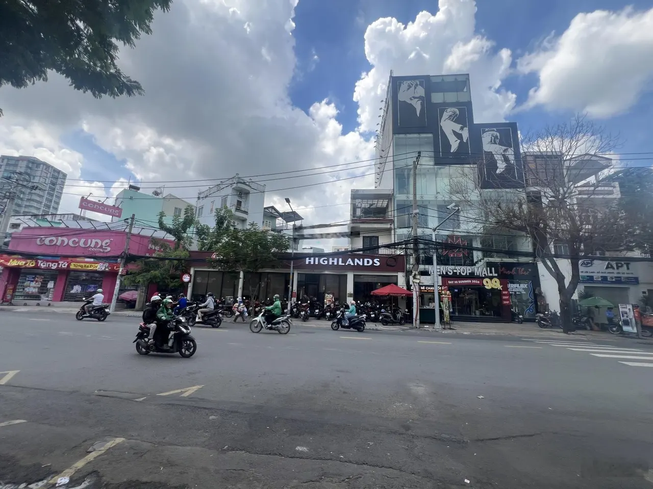 Chính chủ mới mua nhà cần Cho thuê nhà mặt tiền đường 295 âu cơ quận Tân Bình Tphcm