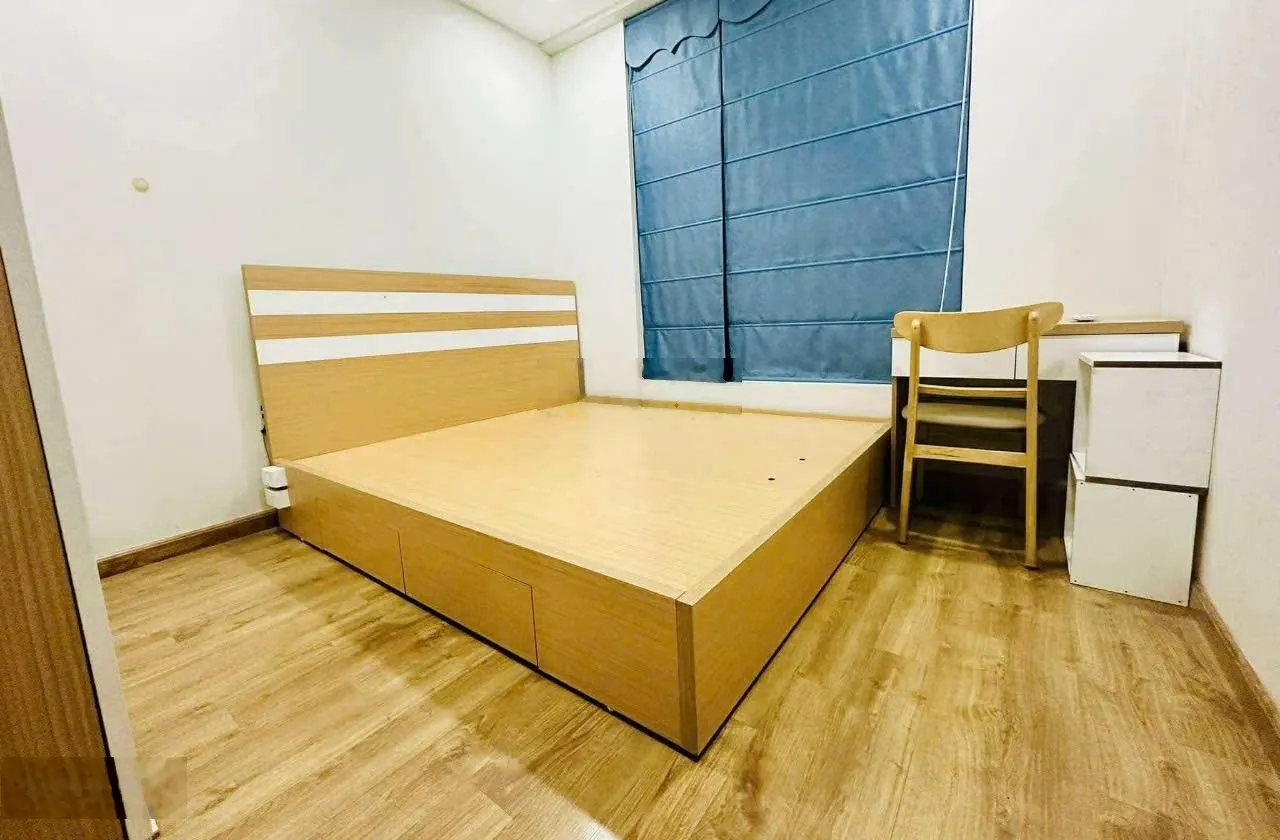 Cho thuê CC Rose Town 79 Ngọc Hồi, giá ưu đãi 10,5 triệu, 76m2, 2PN, 2WC