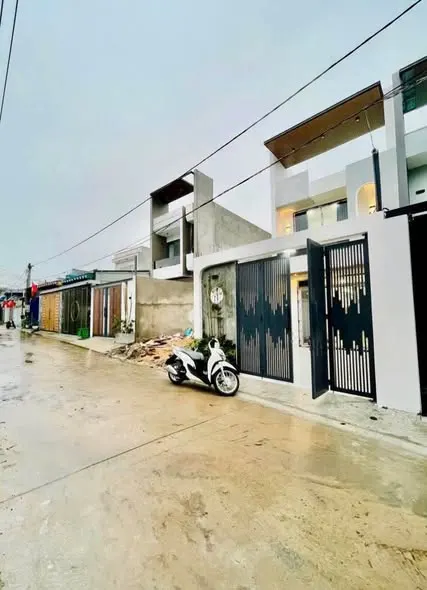 Bán nhà 1 trệt 1 lầu tại Thiện Tân cũ, gần chợ Quang Thắng, phường Trảng Dài, Đồng Nai