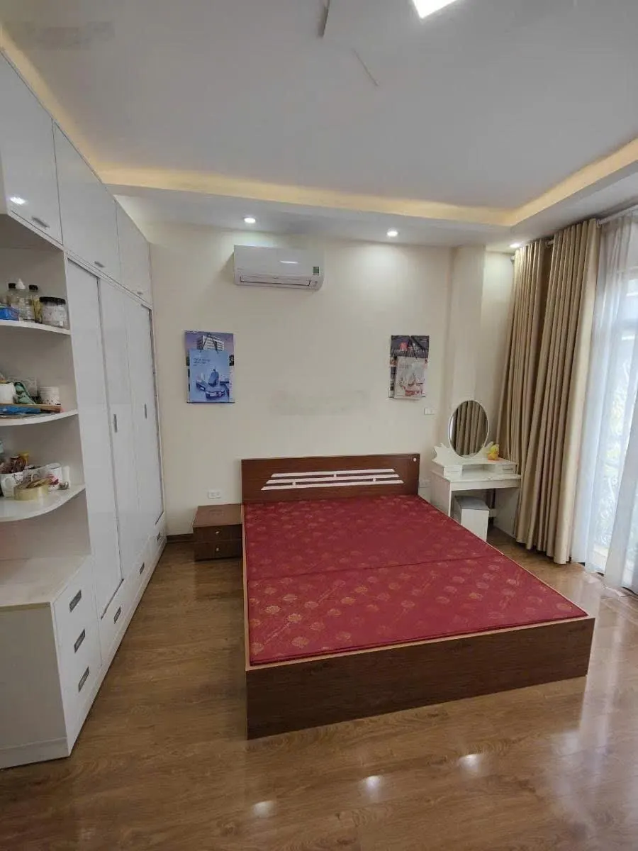 Cho thuê nhà nguyên căn Mễ Trì 55m2, 5 tầng 4PN full đồ 13 triệu/tháng