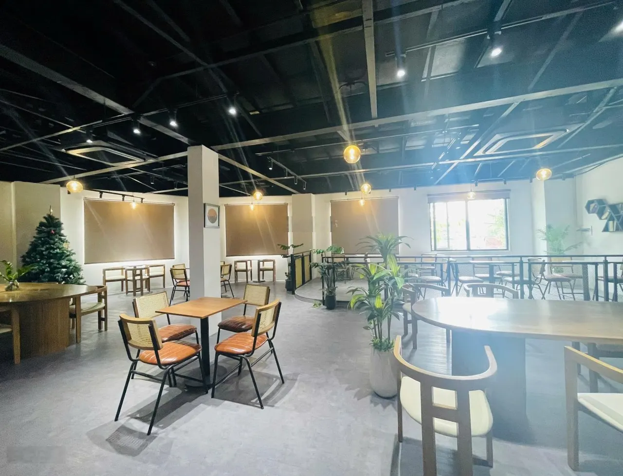 Cho thuê nhà góc 2 mặt tiền Lê Văn Sỹ, Đặng Văn Ngữ, Phú Nhuận