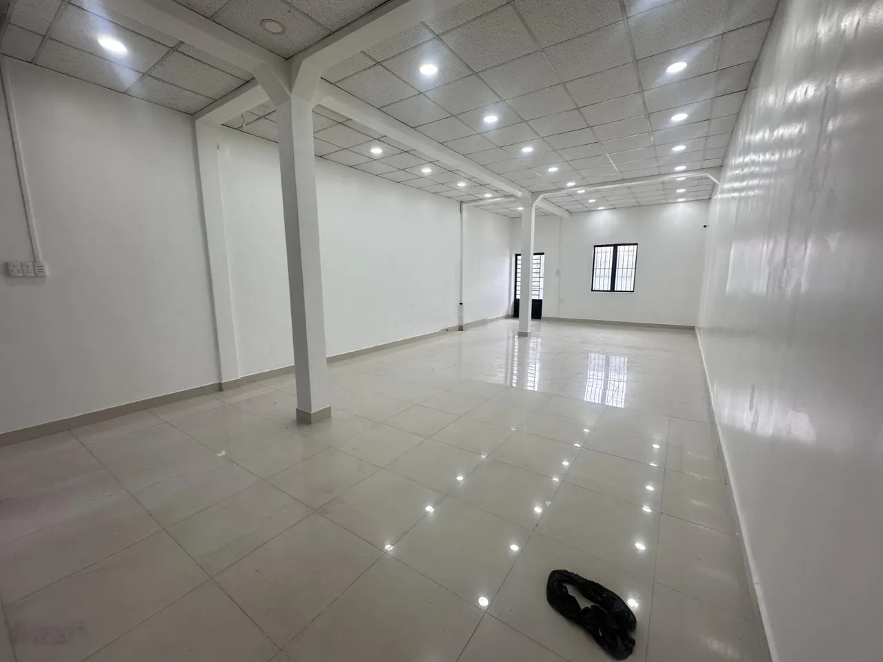 Cho thuê nhà 2 tầng, mặt tiền Lê Quang Định, Bình Thạnh, 6x28m, DTSD: 340m2 kinh doanh ngay