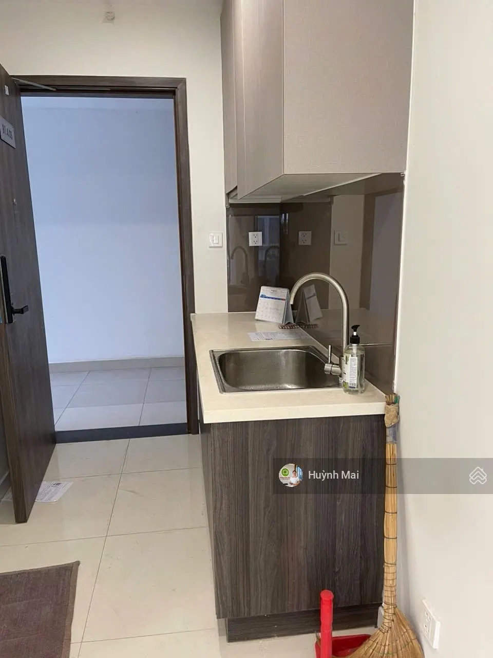 Cần cho thuê căn hộ Lavida Plus quận 7 diện tích 27m2 rèm bếp máy lạnh và ban công giá 7tr/tháng.