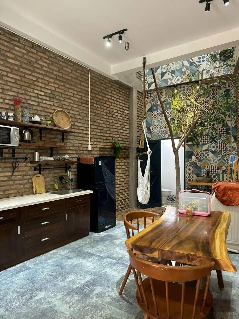 (Chủ Gửi) Cho thuê nhà trệt lầu hẻm ôto đường Trương Định - Phường An Cư 2PN full nội thất - 10tr