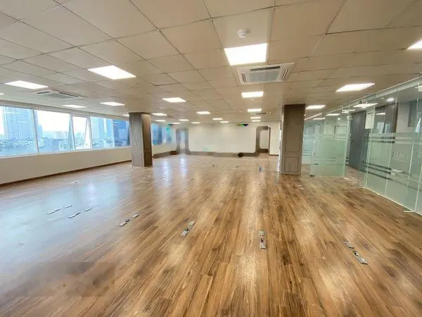 Cần cho thuê văn phòng Quận 1 chính chủ giá rẻ - ngay Đồng Khởi, sàn 135m2, LH Zalo: 093••••50