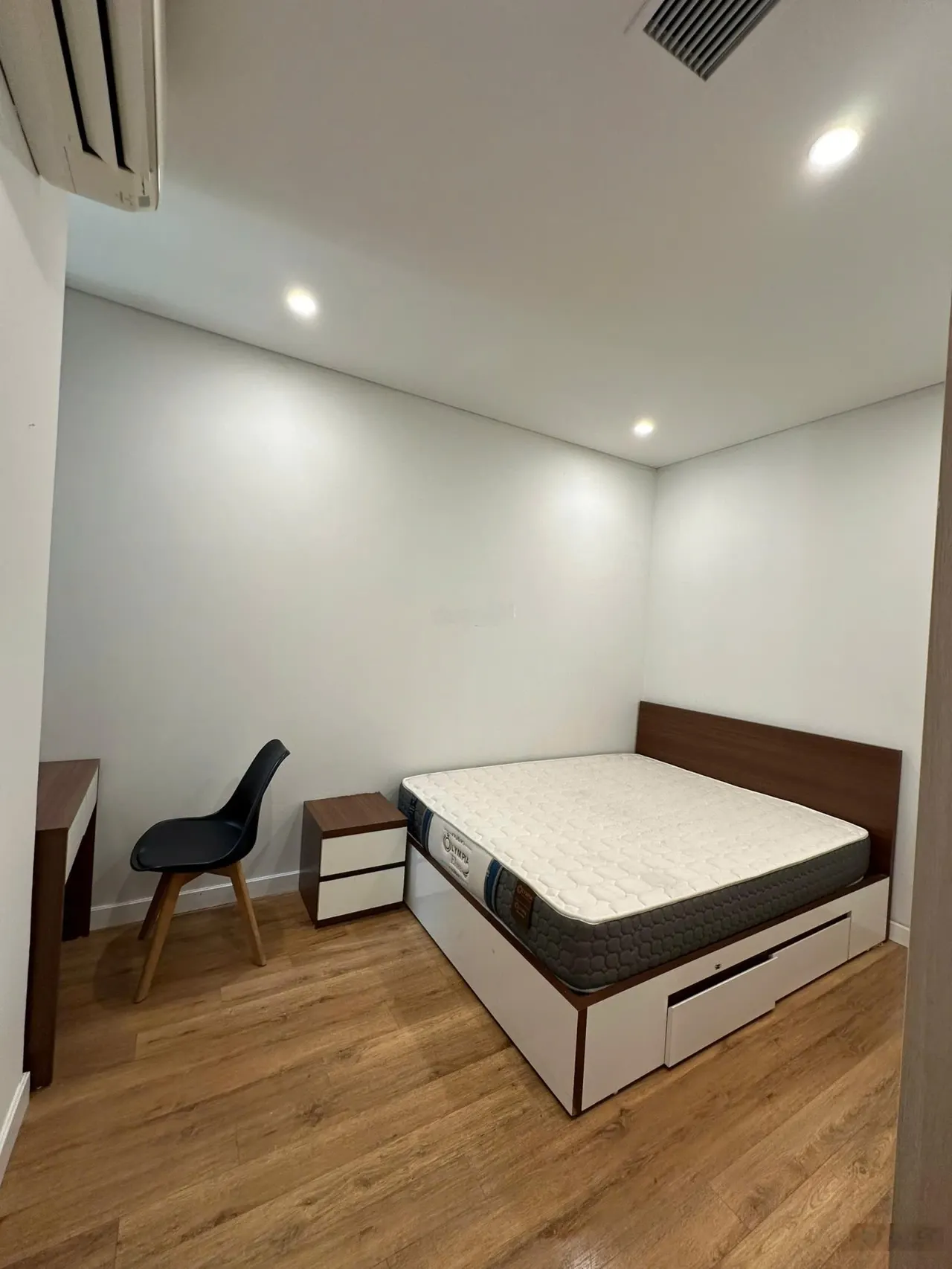 Cho thuê căn hộ 2PN tại The Legend 109 Nguyễn Tuân, giá 15tr/tháng
