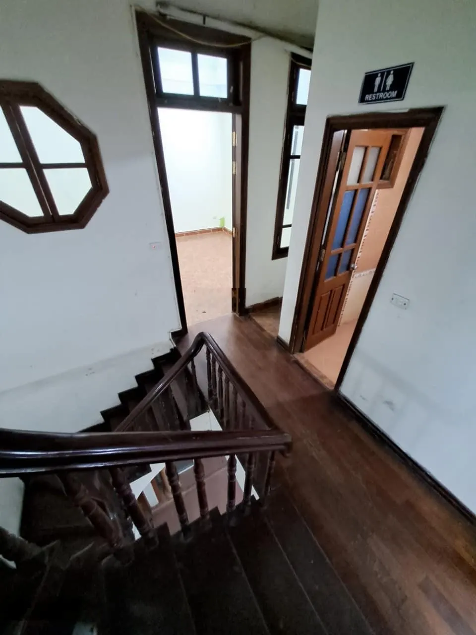 Cho thuê nhà Kim Ngưu làm văn phòng 50 m2 x 4 tầng ô tô đỗ cửa 15 triệu/tháng