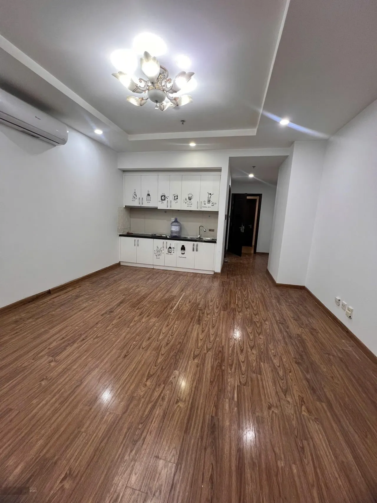Cho thuê CC Times City, 10 triệu, 53m2, 1PN, 1WC, đẹp, nhiều tiện ích