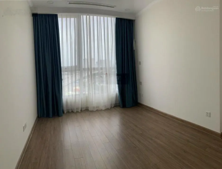 Cho thuê căn hộ 70m2 2PN 2WC - giá thuê 10,5tr view thoáng nội thất mới 091••••79