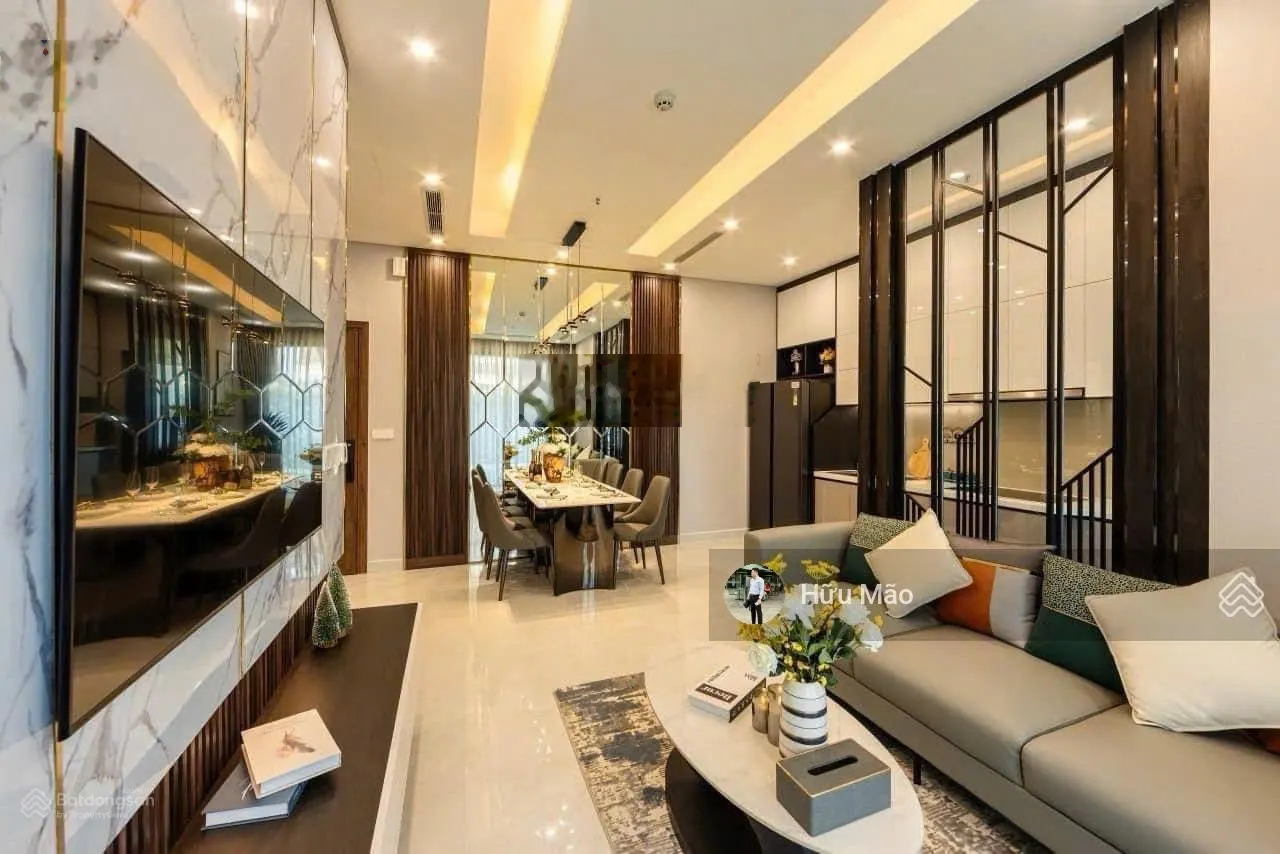 Nhiều căn cho thuê CHCC Oriental Plaza, Tân Phú DT 106m2 3PN 3WC giá 13tr, nhiều tiện ích LH E Mão