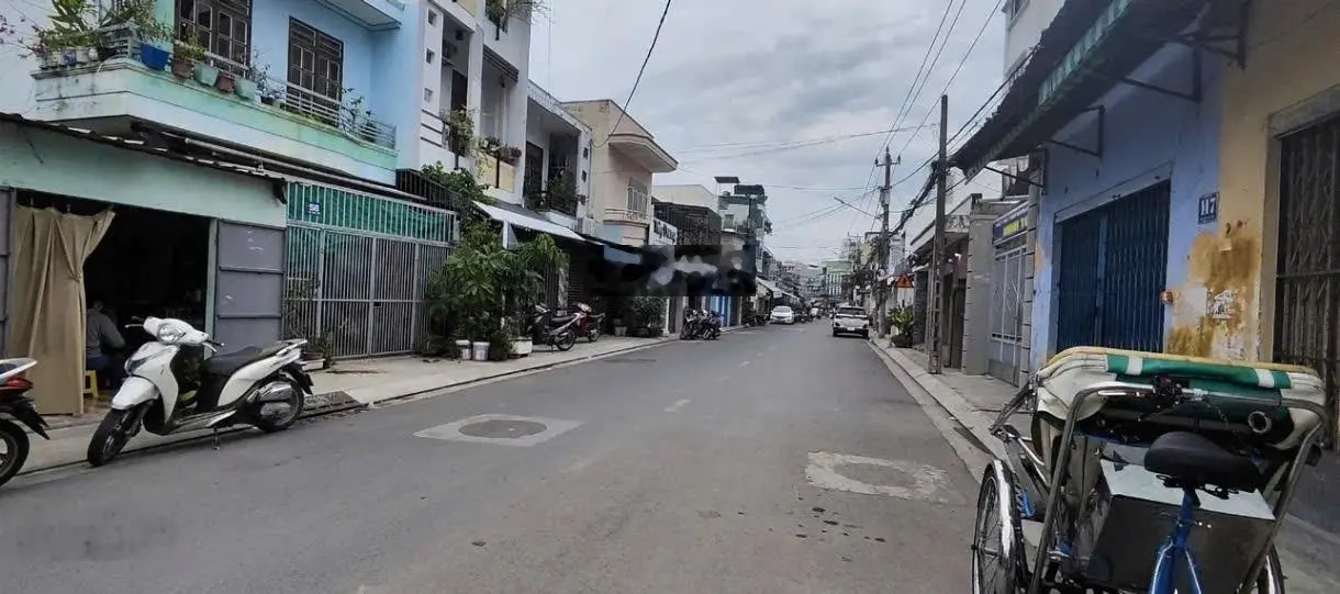 Bán lô đất đẹp ngay mặt tiền đường Nguyễn Thái Học, gần Chợ Đầm, Nha Trang, rộng 10m giá rẻ