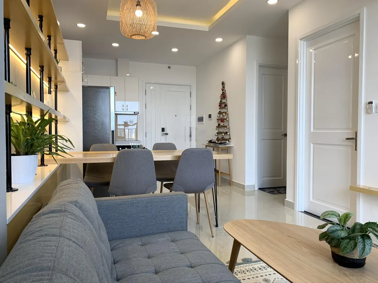 Cho thuê căn hộ Saigon Mia 2PN2WC full NT ở được liền chỉ 15tr nhà đẹp giá tốt