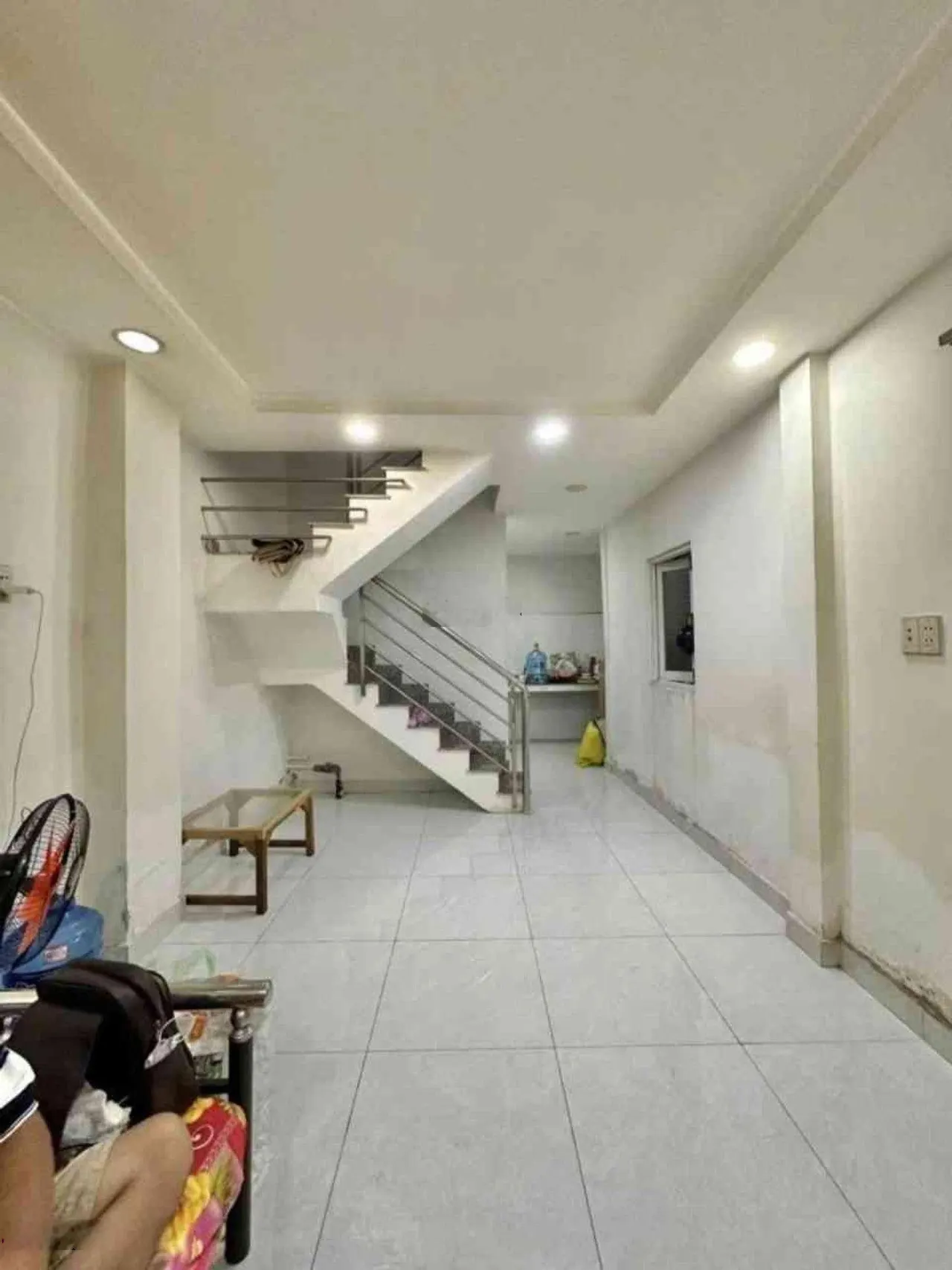 Ngay vùng lõi metro số 2 ga Hòa Hưng khu VIP sau này rất nhiều tiện ích. Dt 18m2 bán 3.8 tỷ tl