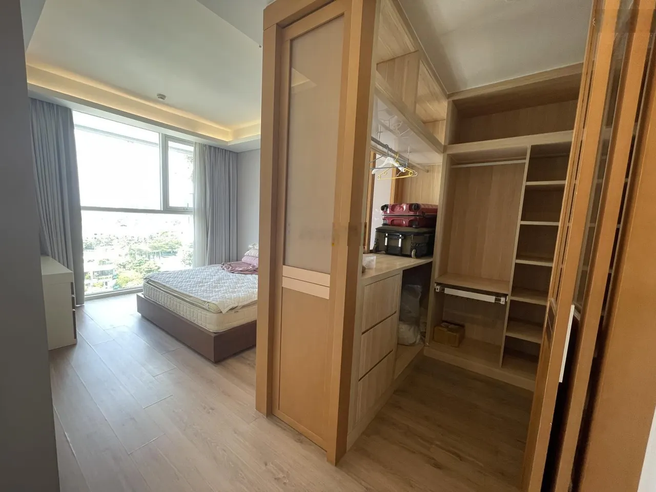 Full nội thất 107m2 - 2PN Sarica cho thuê giá 45 triệu/tháng