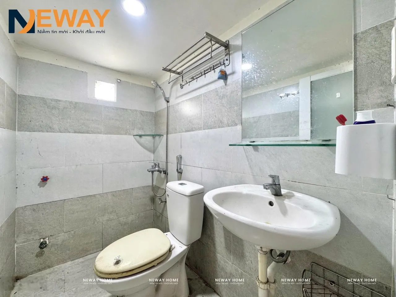 Cho thuê căn duplex full nội thất - cửa sổ trời - gầN Etown Cộng Hoà