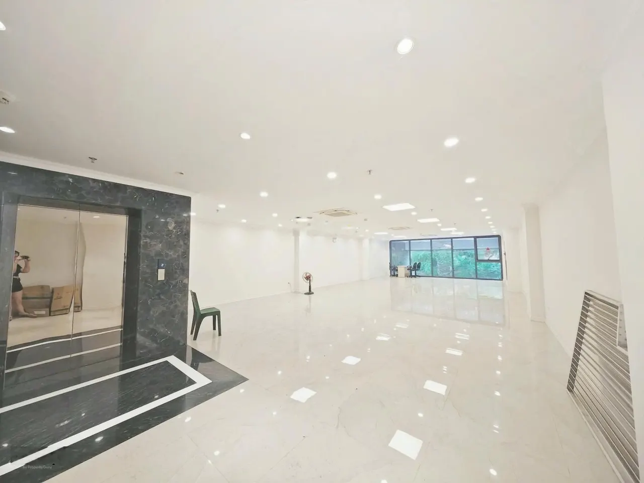 Cho thuê văn phòng Hoàng Văn Thái - Thanh Xuân 180m2 40tr PCCC nghiệm thu thành phố