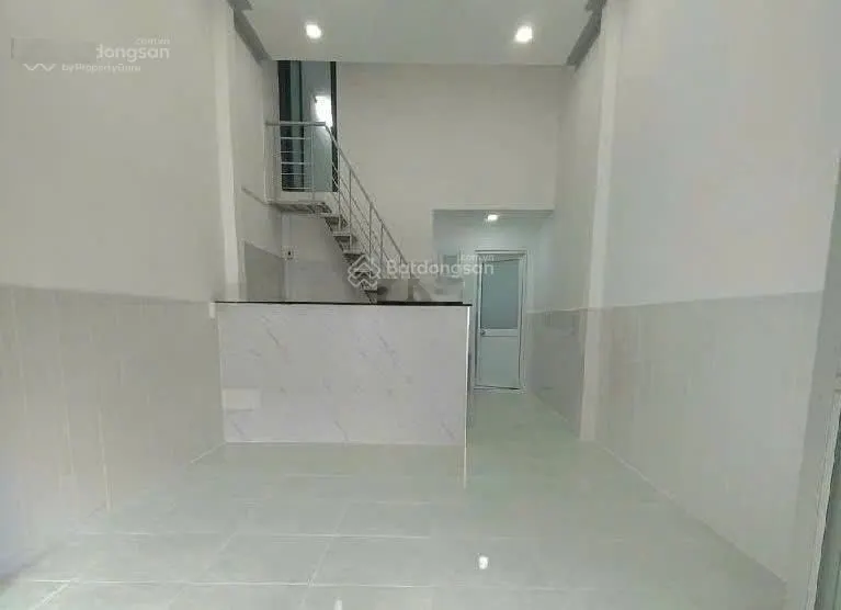 Cho thuê nhà nguyên căn hẻm xe hơi ngay Đại Học Văn Lang, Gò Vấp - 9tr5 - 2PN
