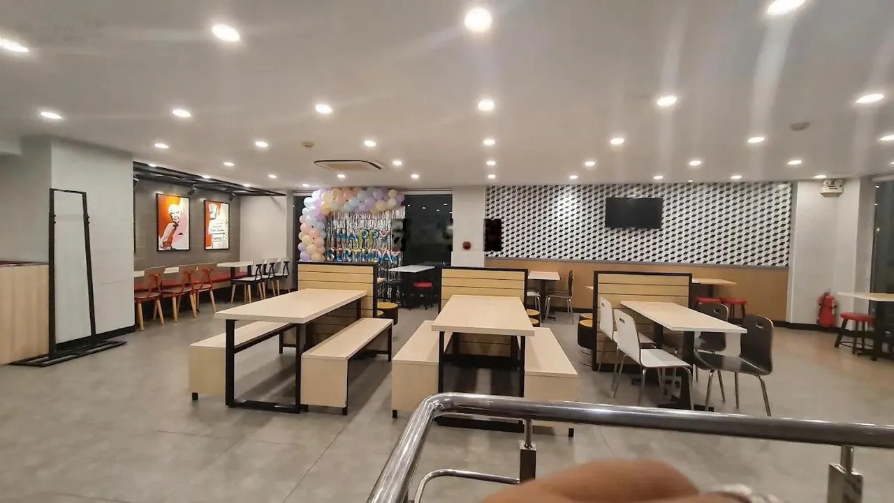 Cho thuê góc 2 mặt tiền Phường Đa Kao Quận 1, trệt lầu DTSD ~400m2