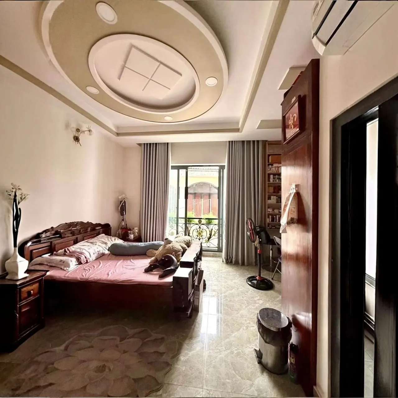 Bán nhà Phố Trần Nguyên Hãn, sát vách ô tô, ngõ thông các ngả, ngõ ba gác tránh xe máy, 81m2, 4 tỷ