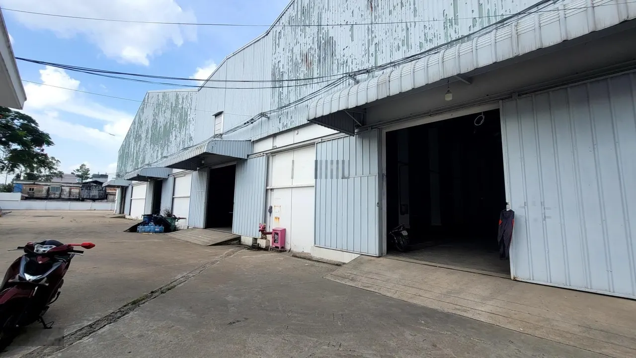 Cho thuê kho Hương Lộ 2, 8000m2, PCCC tự động nghiệm thu, giá 600tr/th
