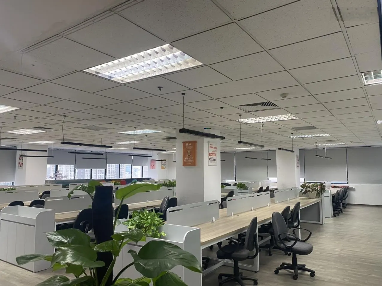 Chính chủ cho thuê văn phòng-mặt bằng kinh doanh 650m2 tại tòa 25T Hoàng Đạo Thuý giá 240k/m2/tháng