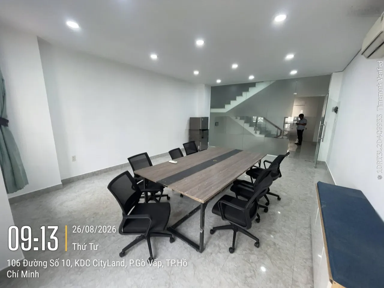 Văn phòng ban công CityLand view Hồ Bơi