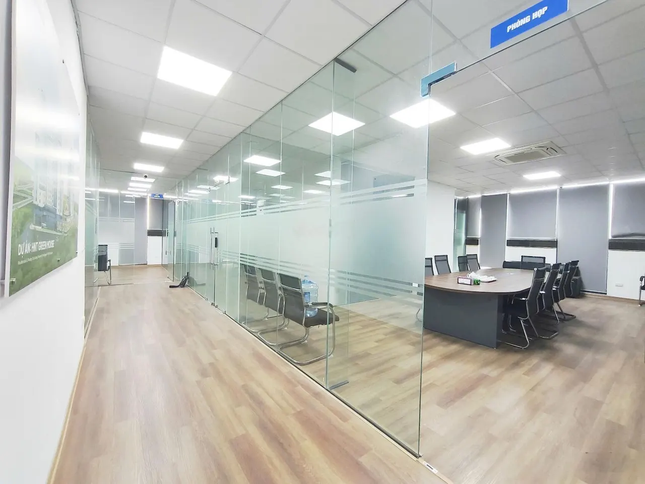 Cho thuê văn phòng tại Tố Hữu, Vạn Phúc, Hà Đông, 200k/m2, DT 250m2