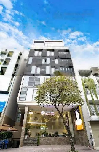 Tòa nhà nổi bật tại mặt tiền Nguyễn Đình Chiểu DTSD; 1200m2 giá thuê: 200 triệu