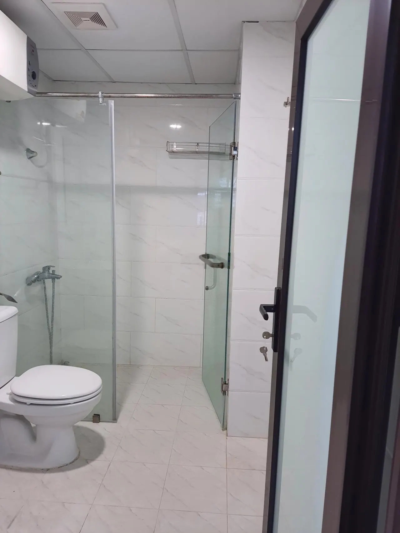 HOT! BQL Liễu Giai Tower 26 Liễu Giai cho thuê CHCC 100m2, 3PN đồ cơ bản 18 triệu/th, LH 091••••30