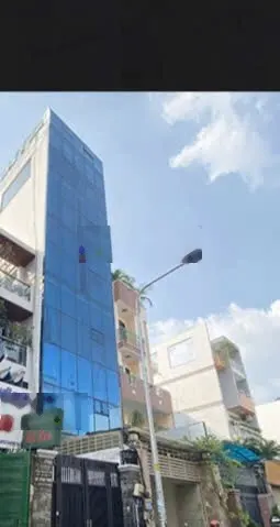 Văn phòng ngay Lê Văn Sỹ 40m2 giá 8,5 triệu tòa nhà văn phòng có sàn gỗ, cửa sổ thoáng mát