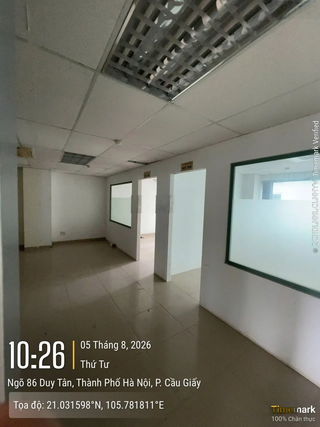 BQL cho thuê văn phòng tòa nhà Paragon 86 Duy Tân. Diện tích 260m2 có cắt, giá thuê: 290k/m2/th