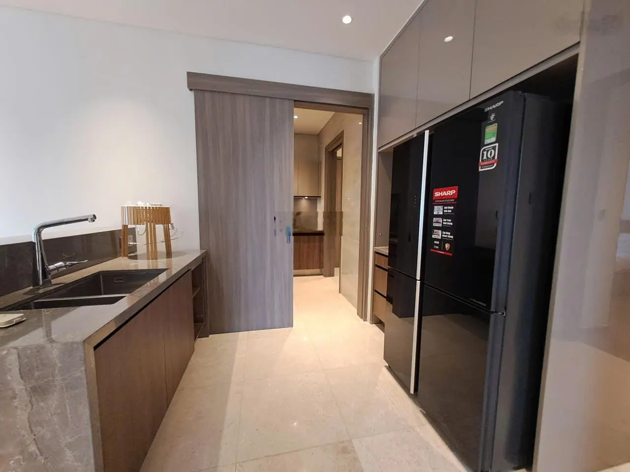 Cho thuê The Marq 4PN (cải tạo thành 3PN), 100tr - nhà đẹp, thang máy riêng. 4bed The Marq for rent