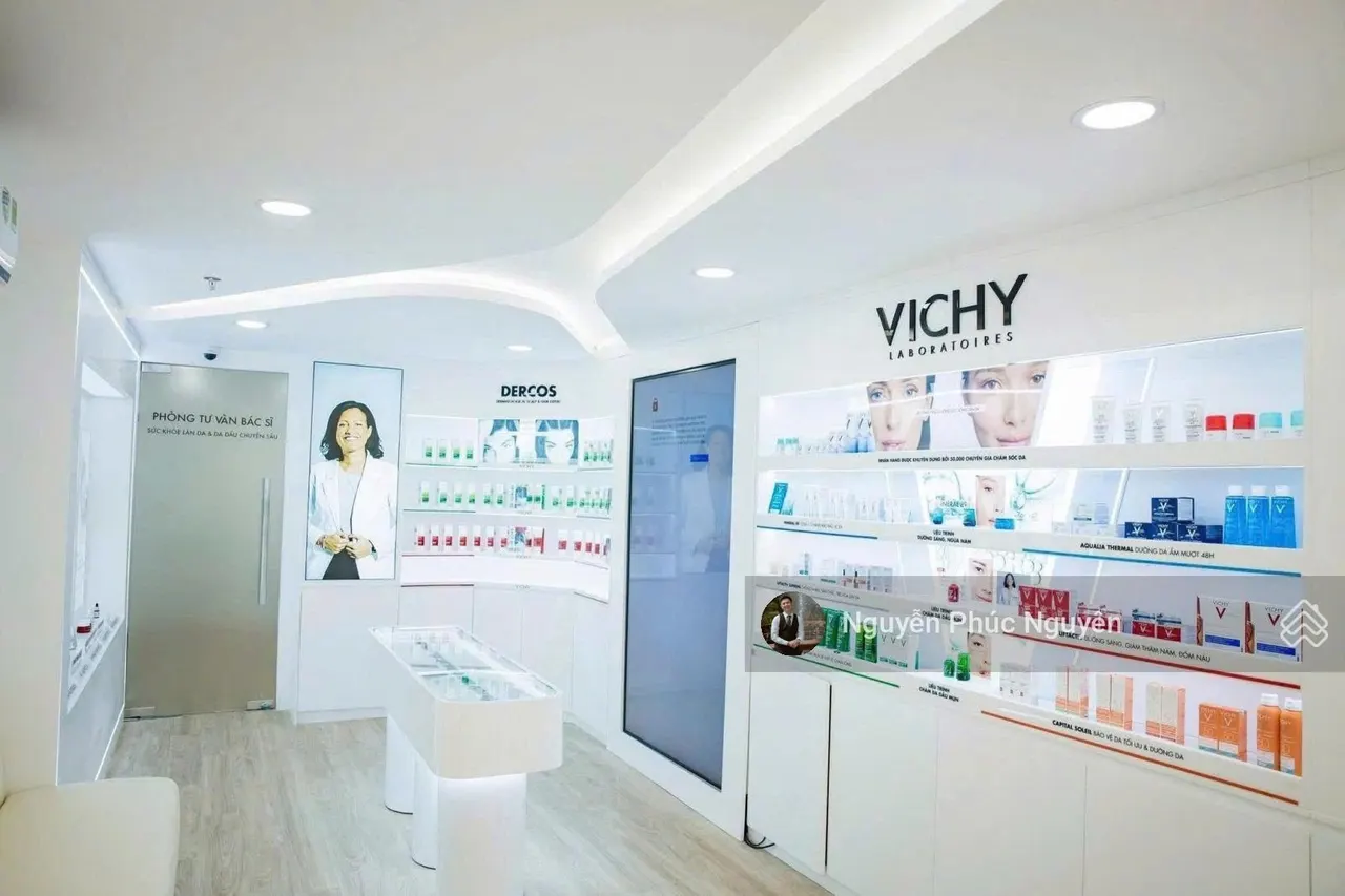 Cho thuê tòa nhà MT Phạm Ngọc Thạch Q3 8x20m, hầm 5 lầu sân thượng, thang máy, PCCC, giá 120tr