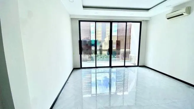 Cho thuê nhà ở Nguyễn Cơ Thạch 80m2, 5 tầng, kinh doanh tốt, vỉa hè, ô tô đỗ tránh