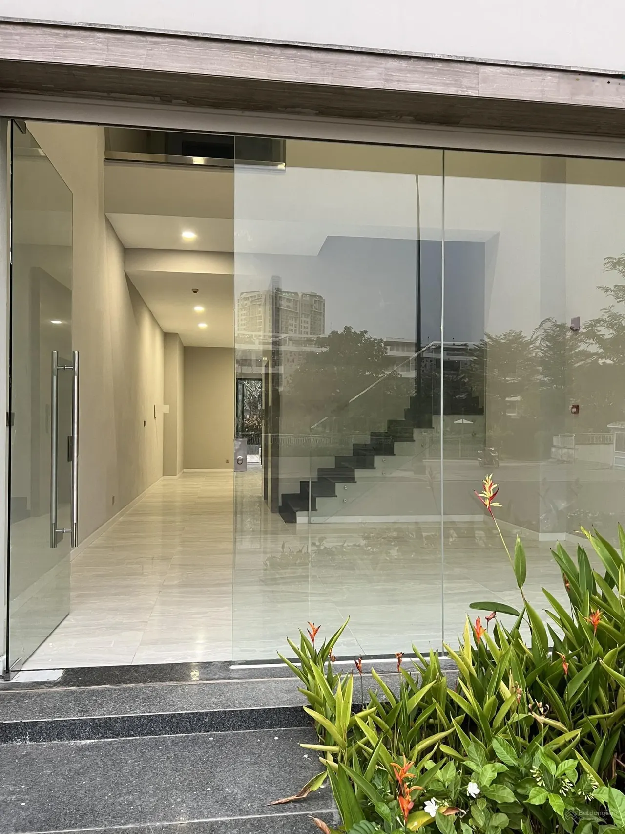 Cho thuê Thủ Thiêm Lakeview 398m2/5 tầng/78tr/tháng trung tâm Quận 2 Thủ Thiêm