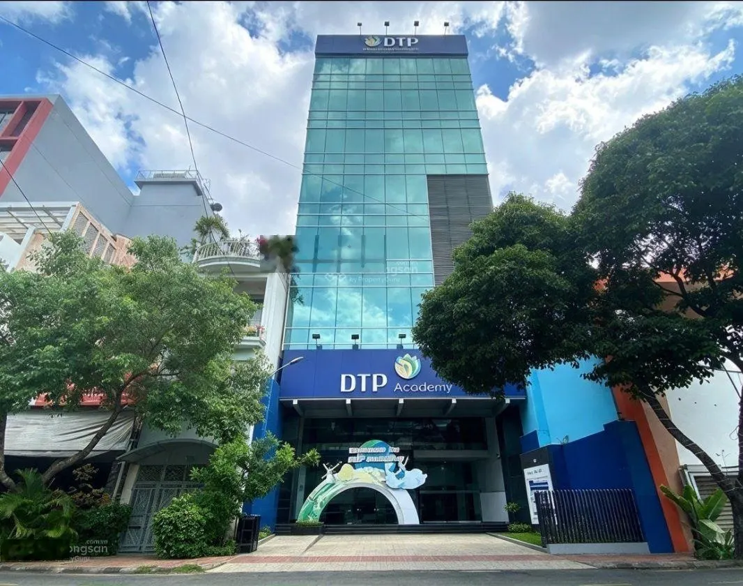 Cho thuê tòa nhà 1200m - Nguyễn Đình Chính Phú Nhuận