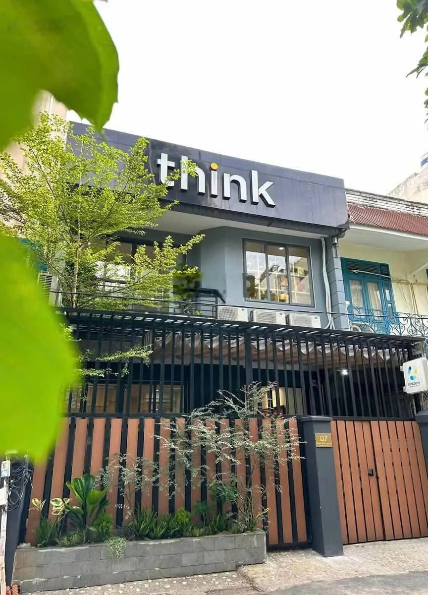 Cho thuê nhà mặt tiền đường Trần Doãn Khanh, Quận 1, sở hữu vị trí thuận tiện